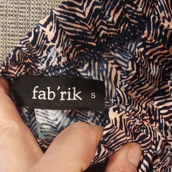 Fab'rik Lightweight Shorts size S - Picture 4 of 6